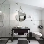 Maison Bistro & 4*