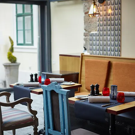 Maison Bistro & 4* Budapest