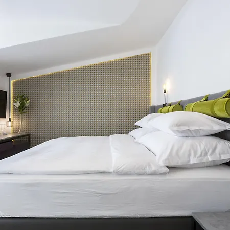 Hotel Maison Bistro &