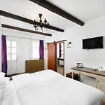 Hotel Maison Bistro & 4*