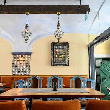 Maison Bistro & Otel