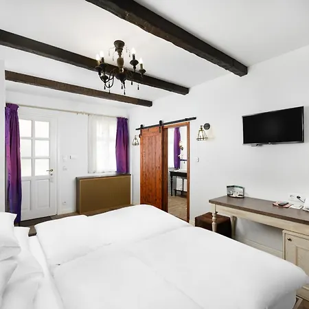 Hotell Maison Bistro & 4*