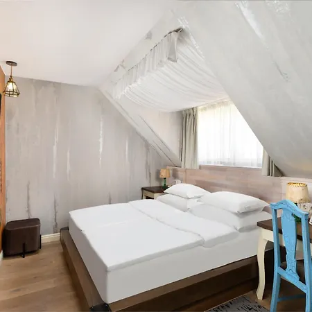 Otel Maison Bistro & 4*