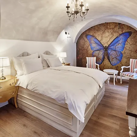 Maison Bistro & Hotel 4*
