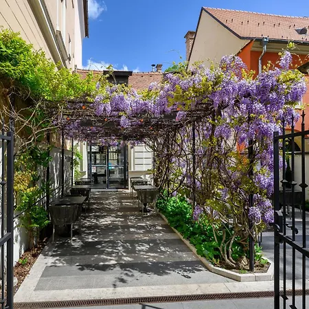 Maison Bistro & بودابست