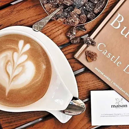 Maison Bistro & 4*