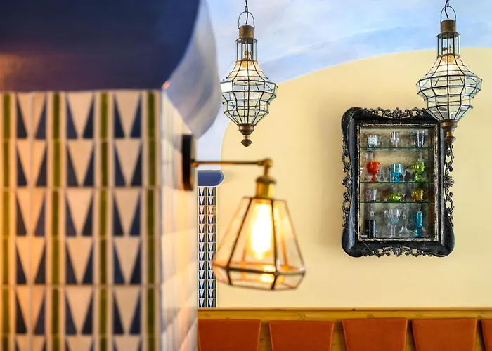 Отель Maison Bistro & 4*