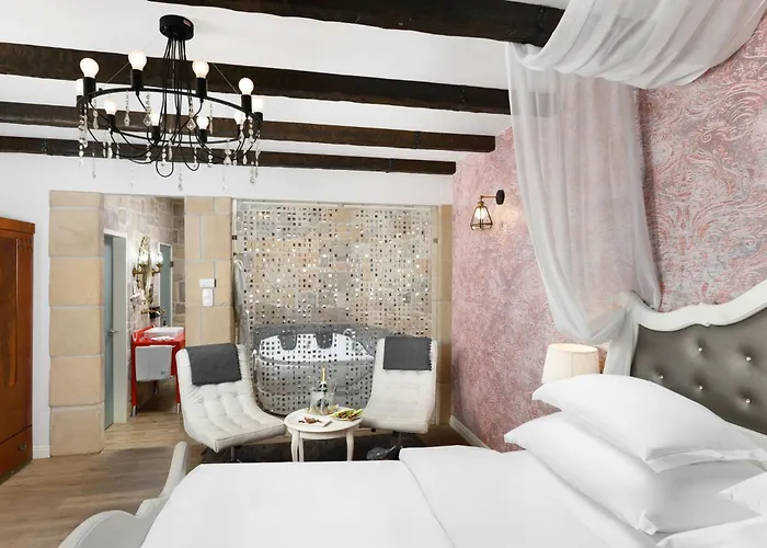 Maison Bistro & Будапешт