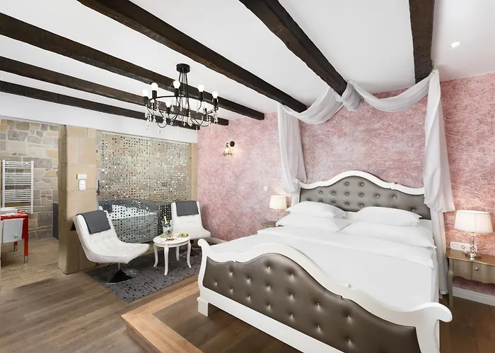 Maison Bistro & Отель Будапешт