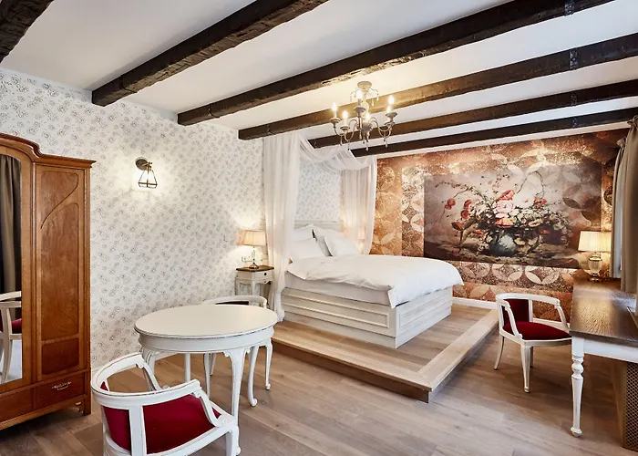 Maison Bistro & Hotel Boedapest