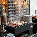 Maison Bistro & 4*