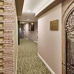 Maison Bistro & فندق 4*