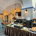 Maison Bistro &