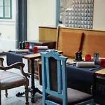 Maison Bistro & فندق