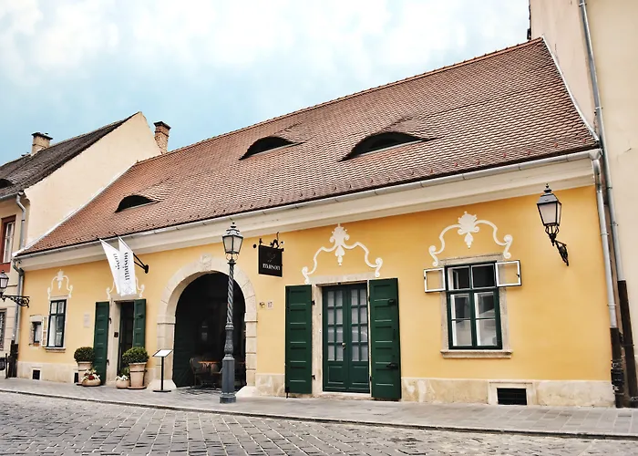 מלון Maison Bistro &