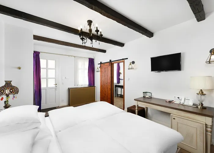 Hotel Maison Bistro & 4*